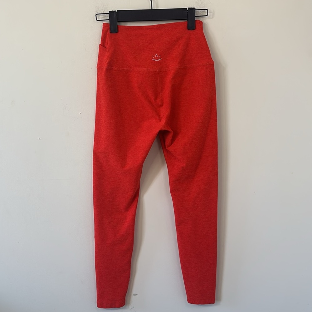 Beyond Yoga Spacedye At Your Leisure High Waisted Midi Legging Candy Apple Red - Picture 6 of 9